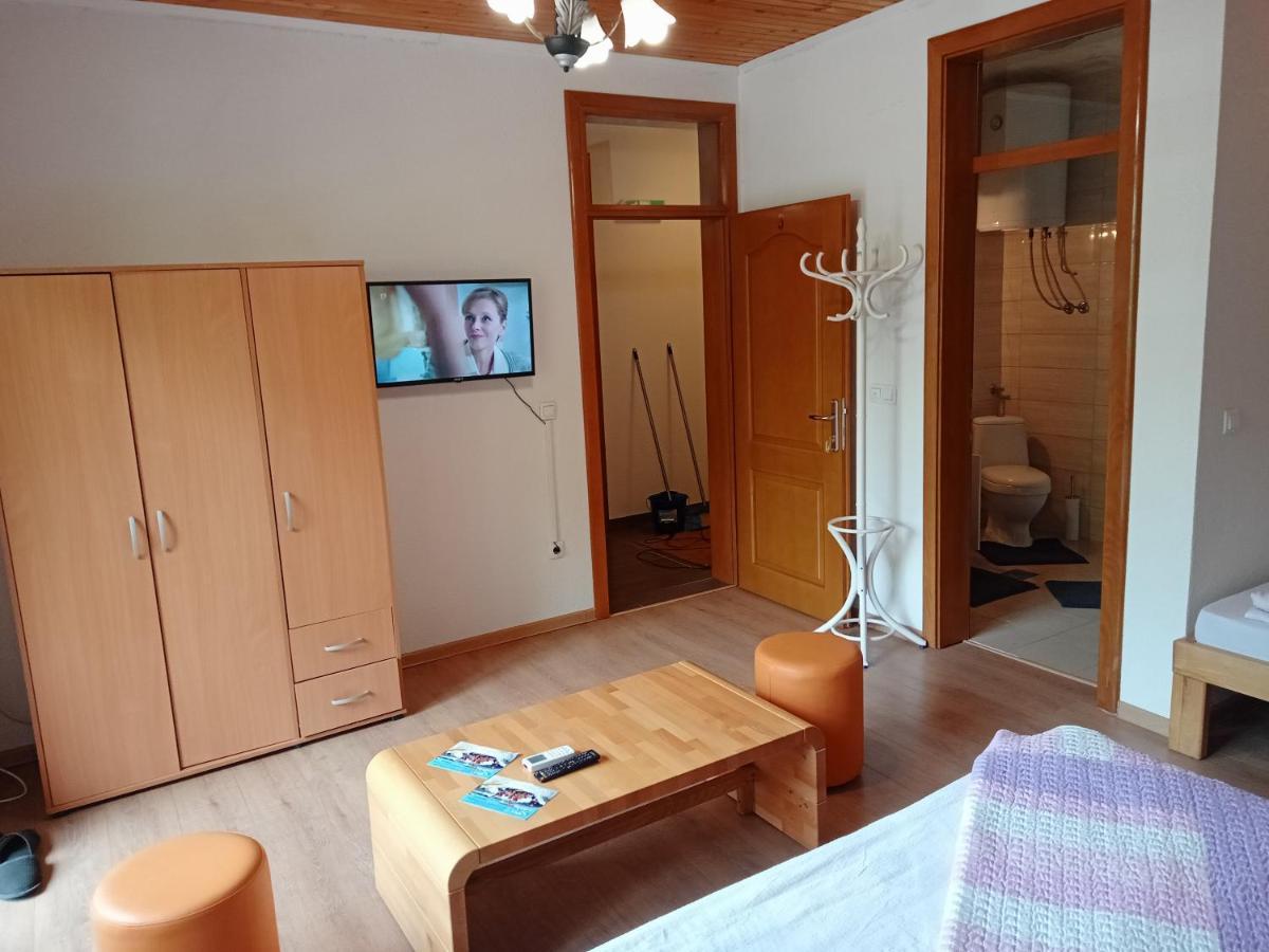 Prenociste/Restoran Lovac Hotel Bihac Bagian luar foto