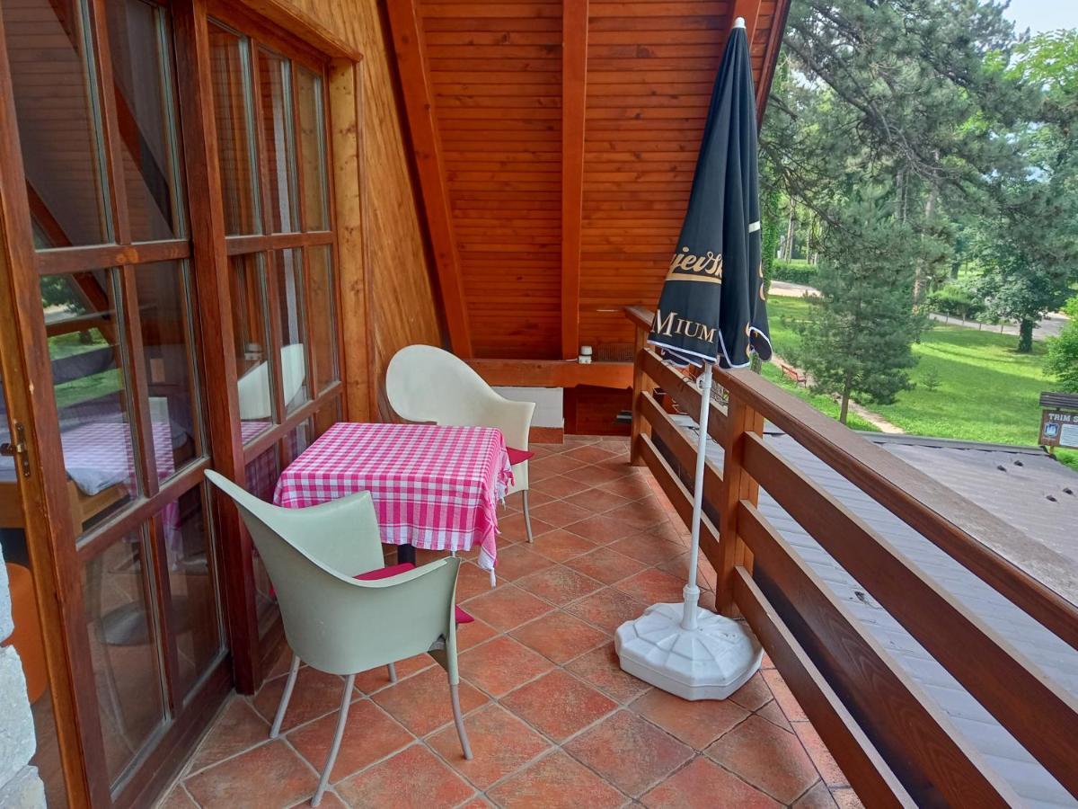 Prenociste/Restoran Lovac Hotel Bihac Bagian luar foto