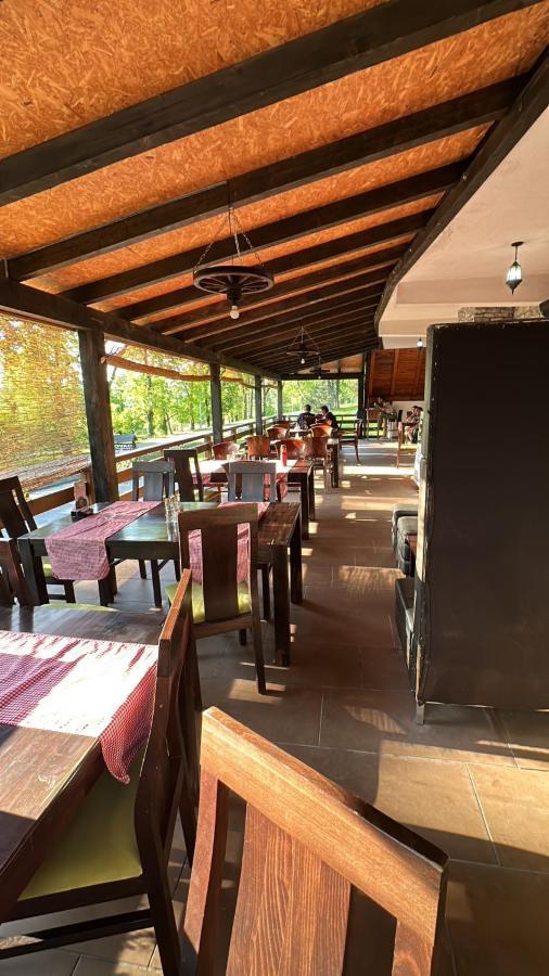 Prenociste/Restoran Lovac Hotel Bihac Bagian luar foto