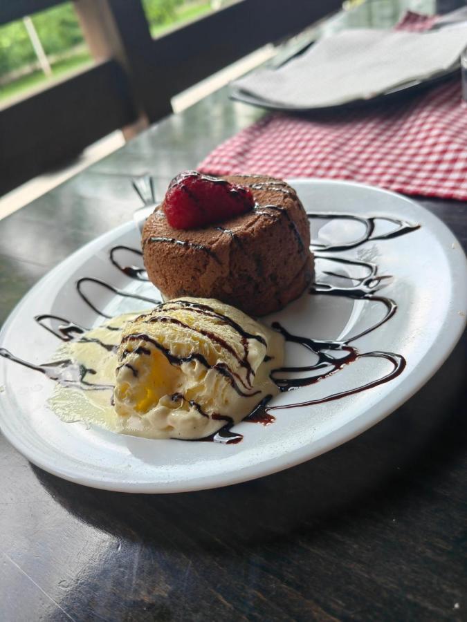Prenociste/Restoran Lovac Hotel Bihac Bagian luar foto