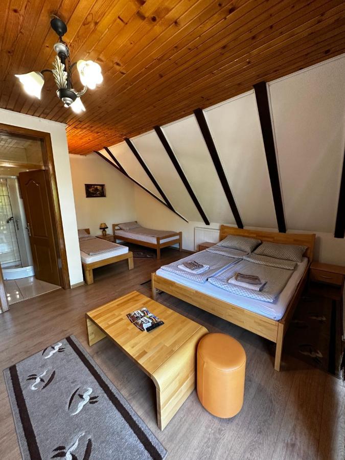 Prenociste/Restoran Lovac Hotel Bihac Bagian luar foto